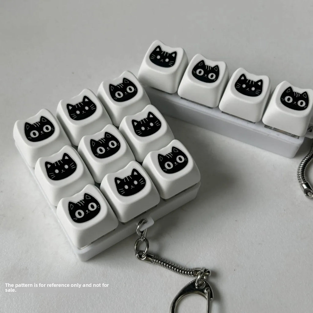 Black Cat Keyboard Keychain Mechanical Keyboard Tapping Fidget Toy Fun Mechanical Switch Keycap Fingertip Gadget