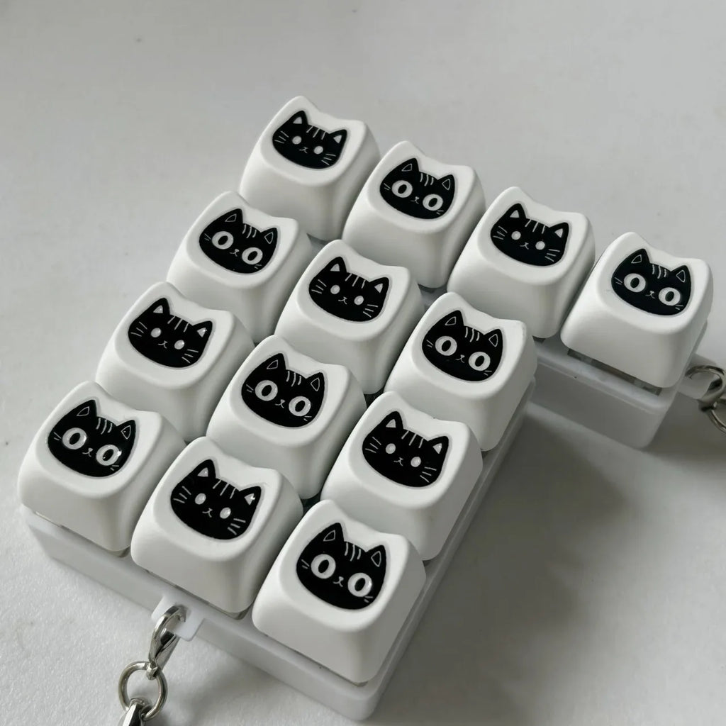 Black Cat Keyboard Keychain Mechanical Keyboard Tapping Fidget Toy Fun Mechanical Switch Keycap Fingertip Gadget